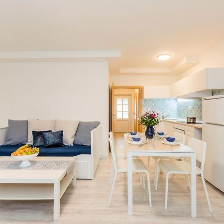 Apartmany Jedovary Trhové Sviny Extérieur photo